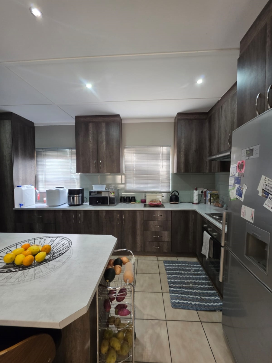 3 Bedroom Property for Sale in Carters Glen Northern Cape